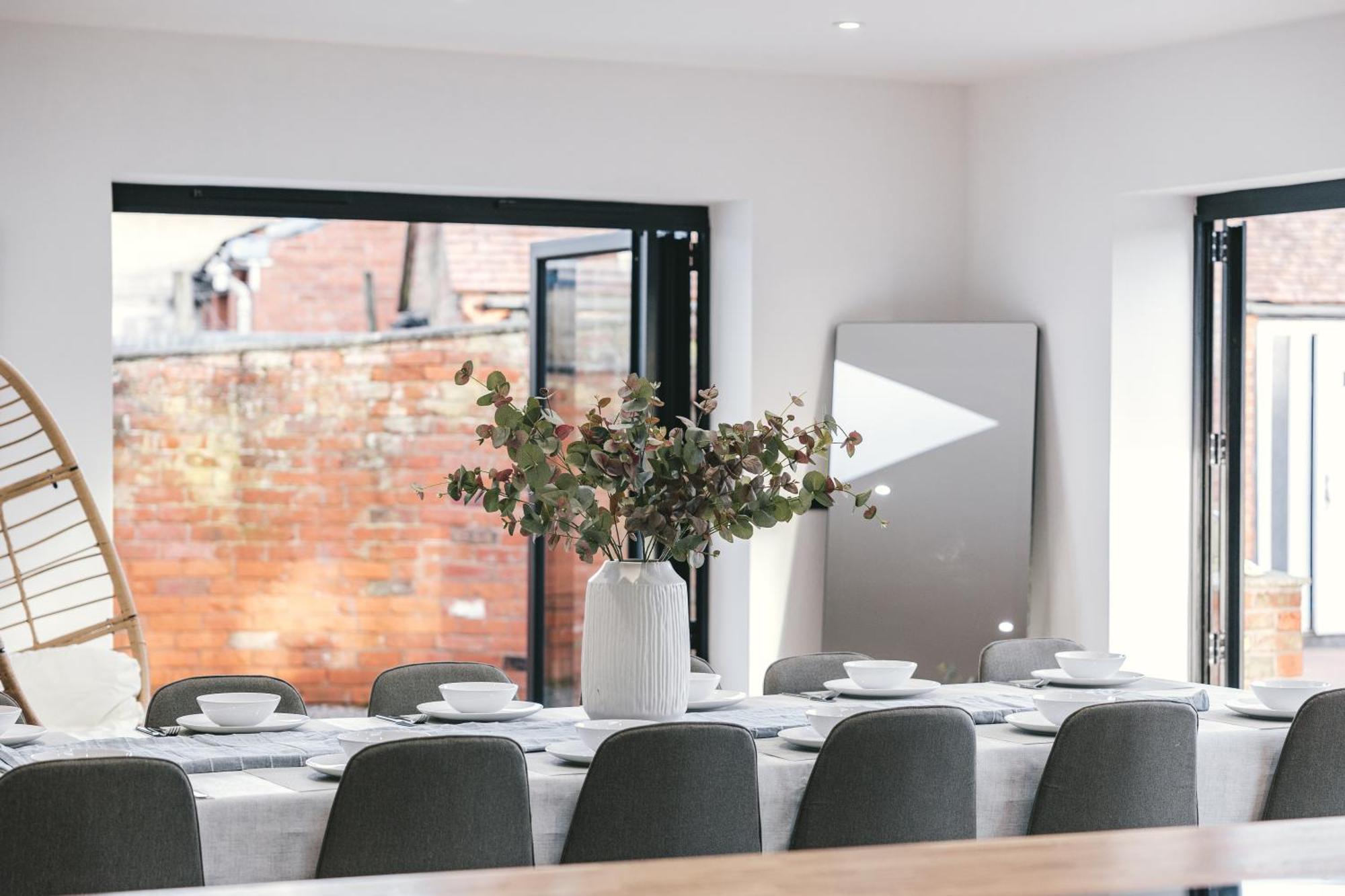 House With A Cinema And Games Room, Sleeps 17 Shrewsbury Extérieur photo