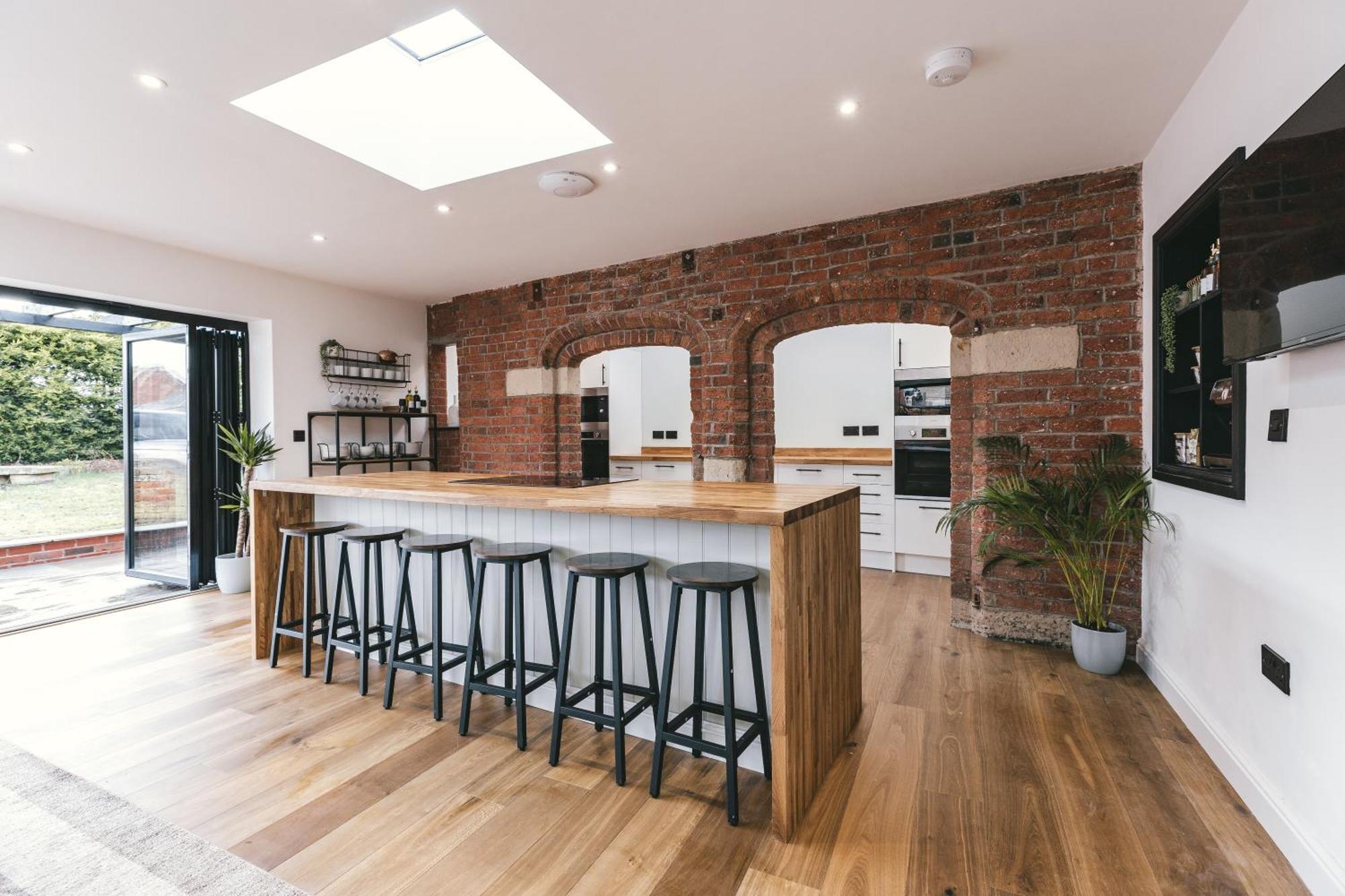House With A Cinema And Games Room, Sleeps 17 Shrewsbury Extérieur photo