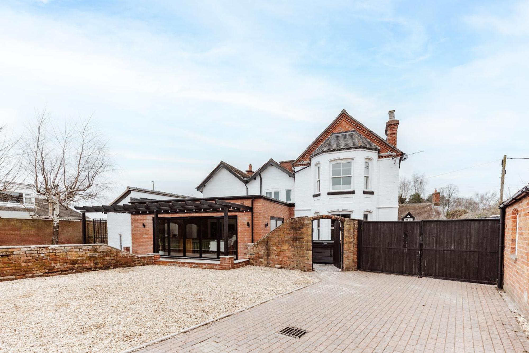 House With A Cinema And Games Room, Sleeps 17 Shrewsbury Extérieur photo