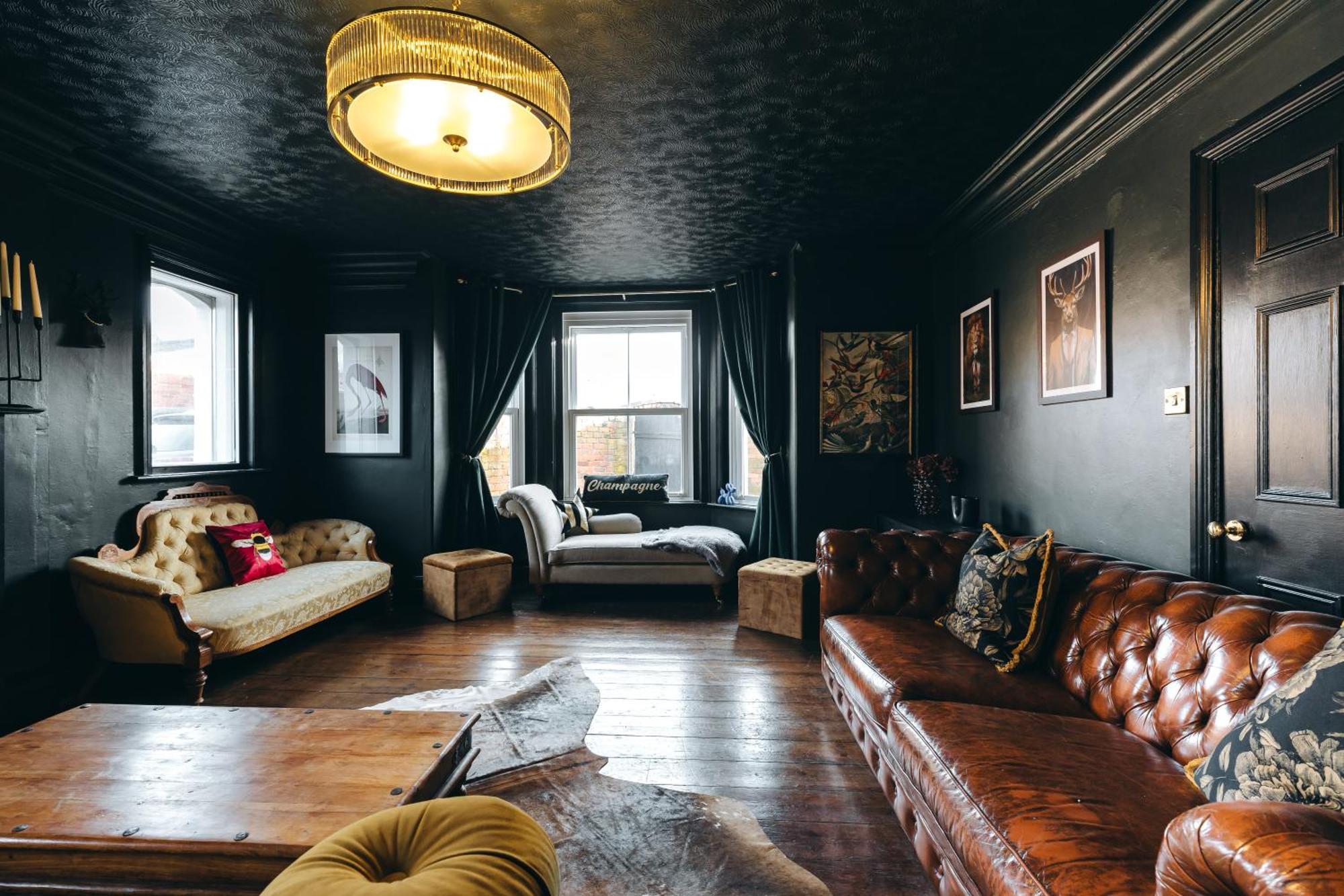 House With A Cinema And Games Room, Sleeps 17 Shrewsbury Extérieur photo
