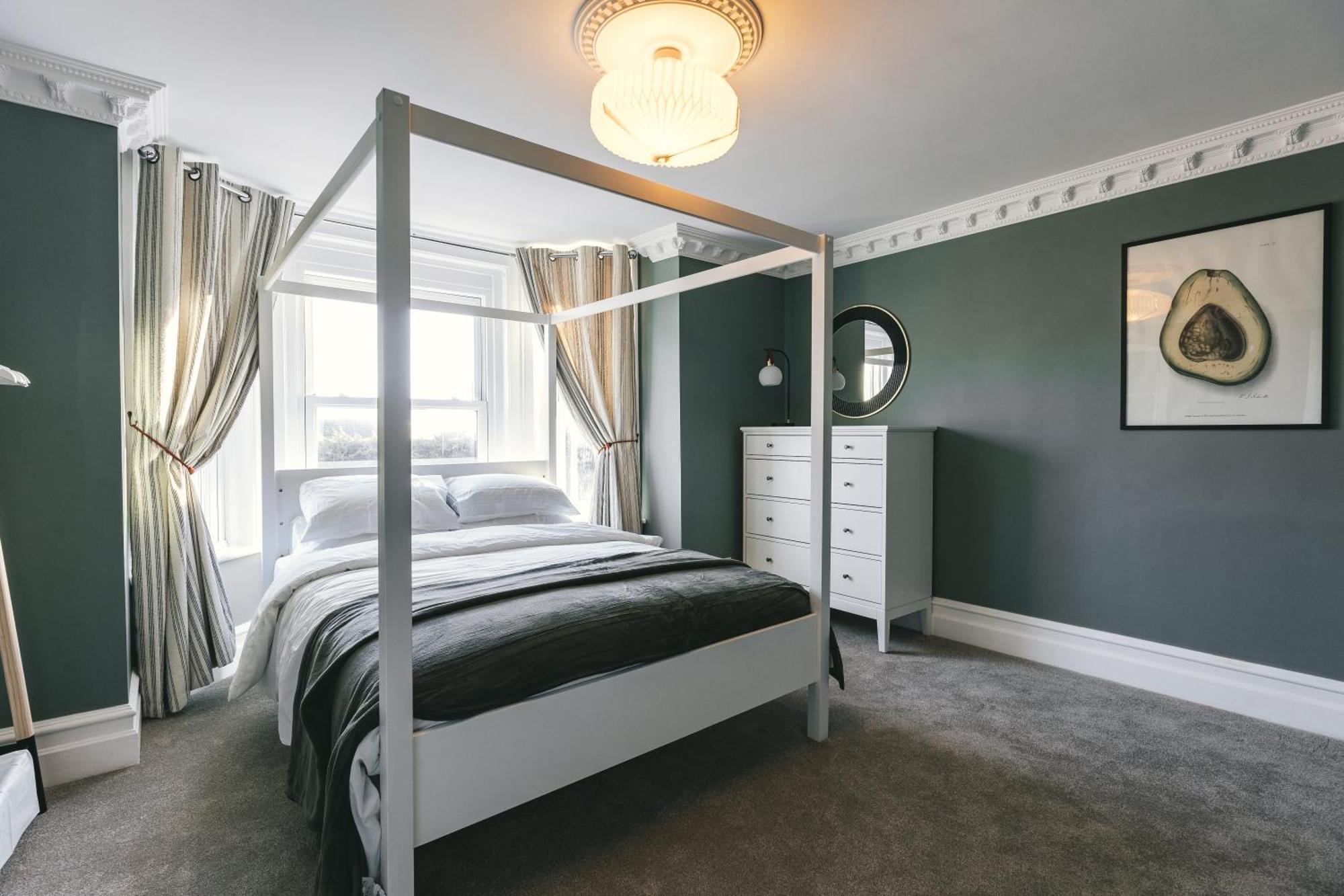House With A Cinema And Games Room, Sleeps 17 Shrewsbury Extérieur photo