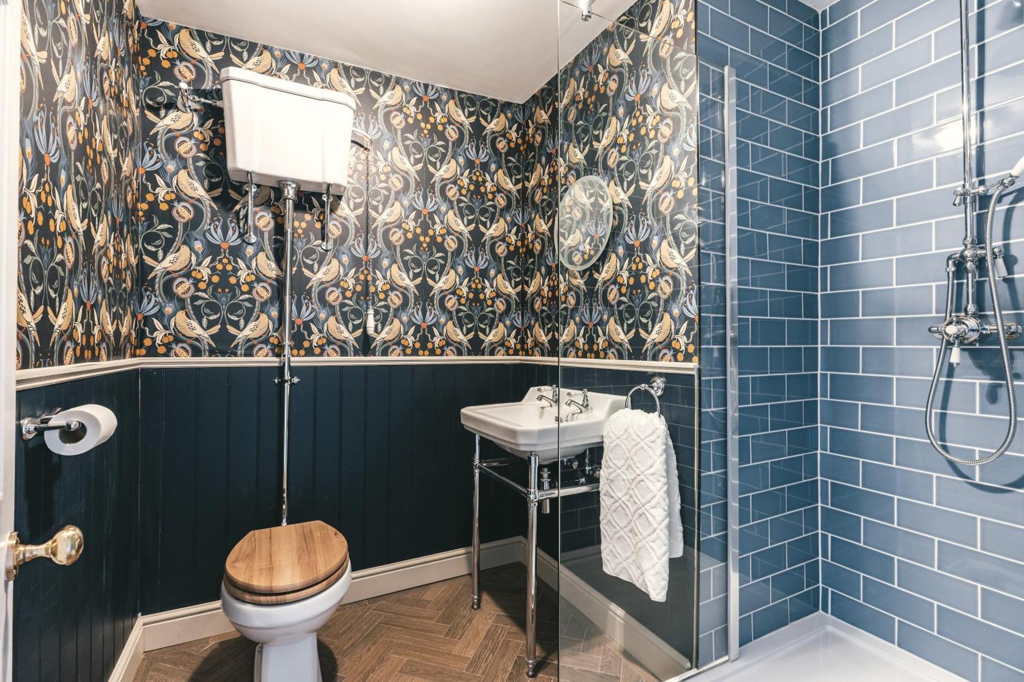 House With A Cinema And Games Room, Sleeps 17 Shrewsbury Extérieur photo